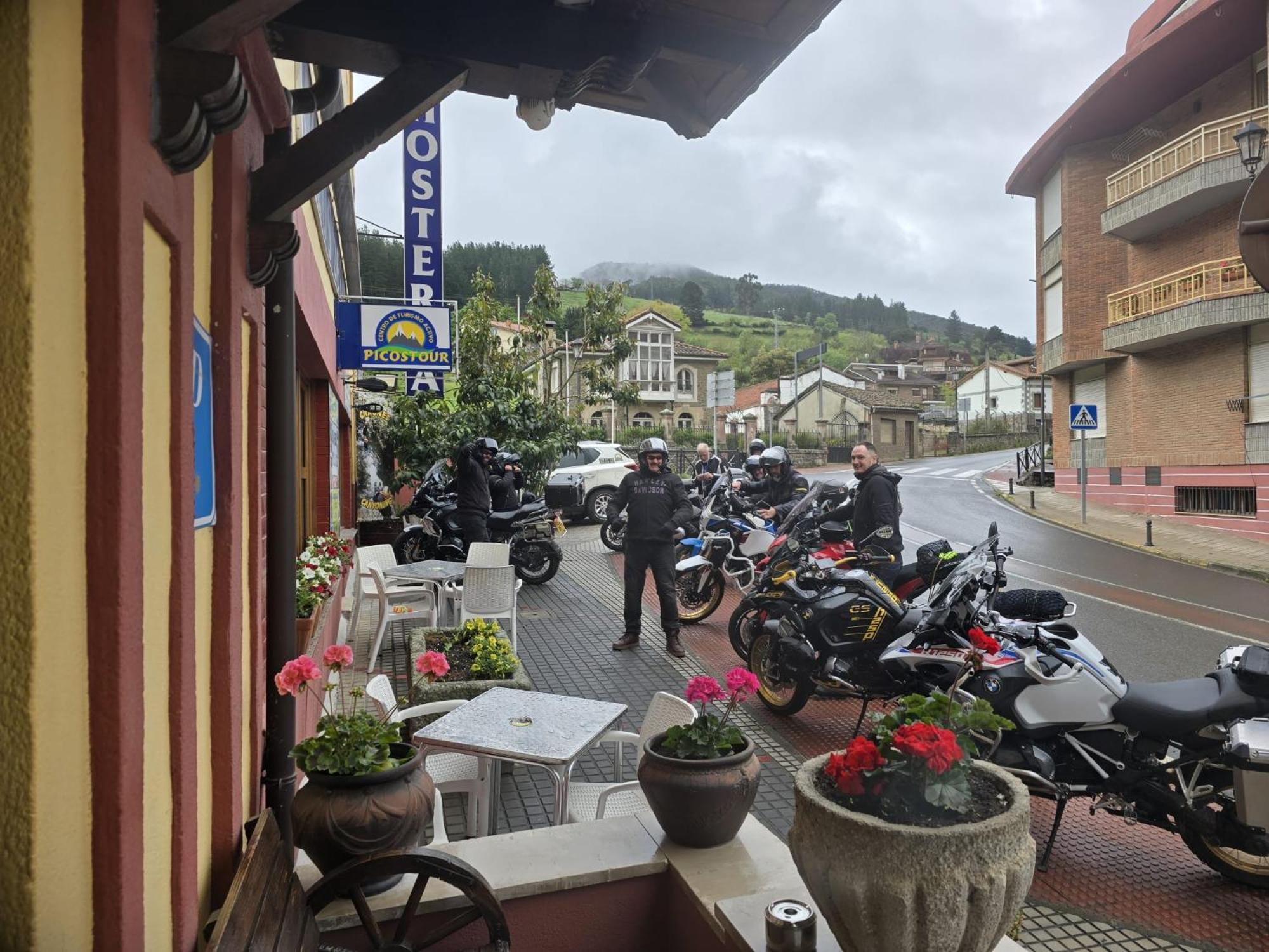 Hosteria Picos De Europa 波特斯 外观 照片
